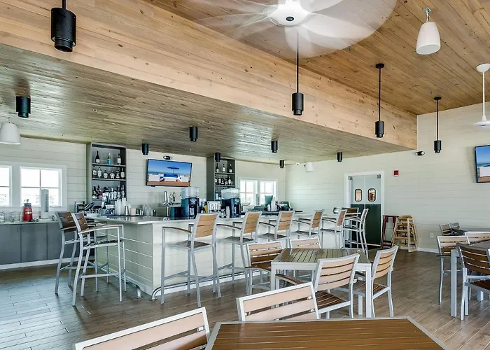 Living Coastal Style * Pensacola
